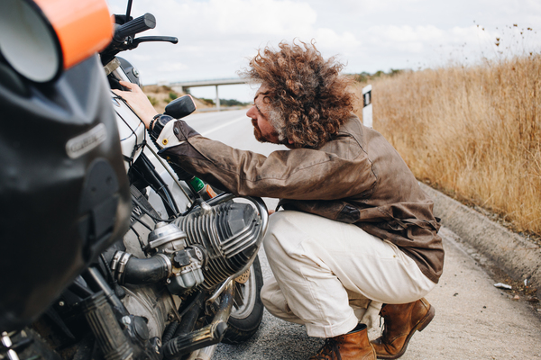 Como lidar com o cansaço e a fadiga durante viagens de moto