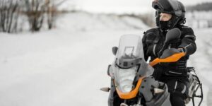 Viajando de moto no inverno: como se preparar